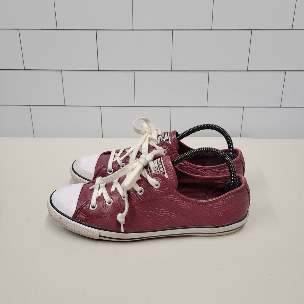 Converse All Star Womens Size 9 Burgundy Leather Low Top Sneakers Chuck Taylor